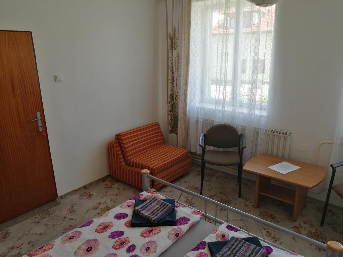 U Ladi Apartment Булхари Екстериор снимка