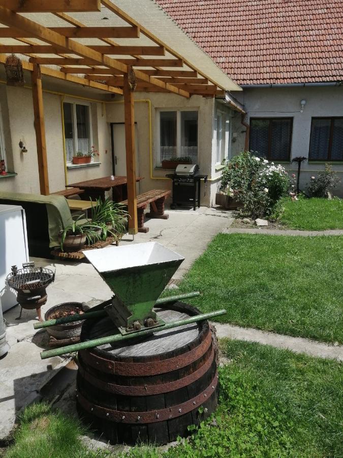 U Ladi Apartment Булхари Екстериор снимка