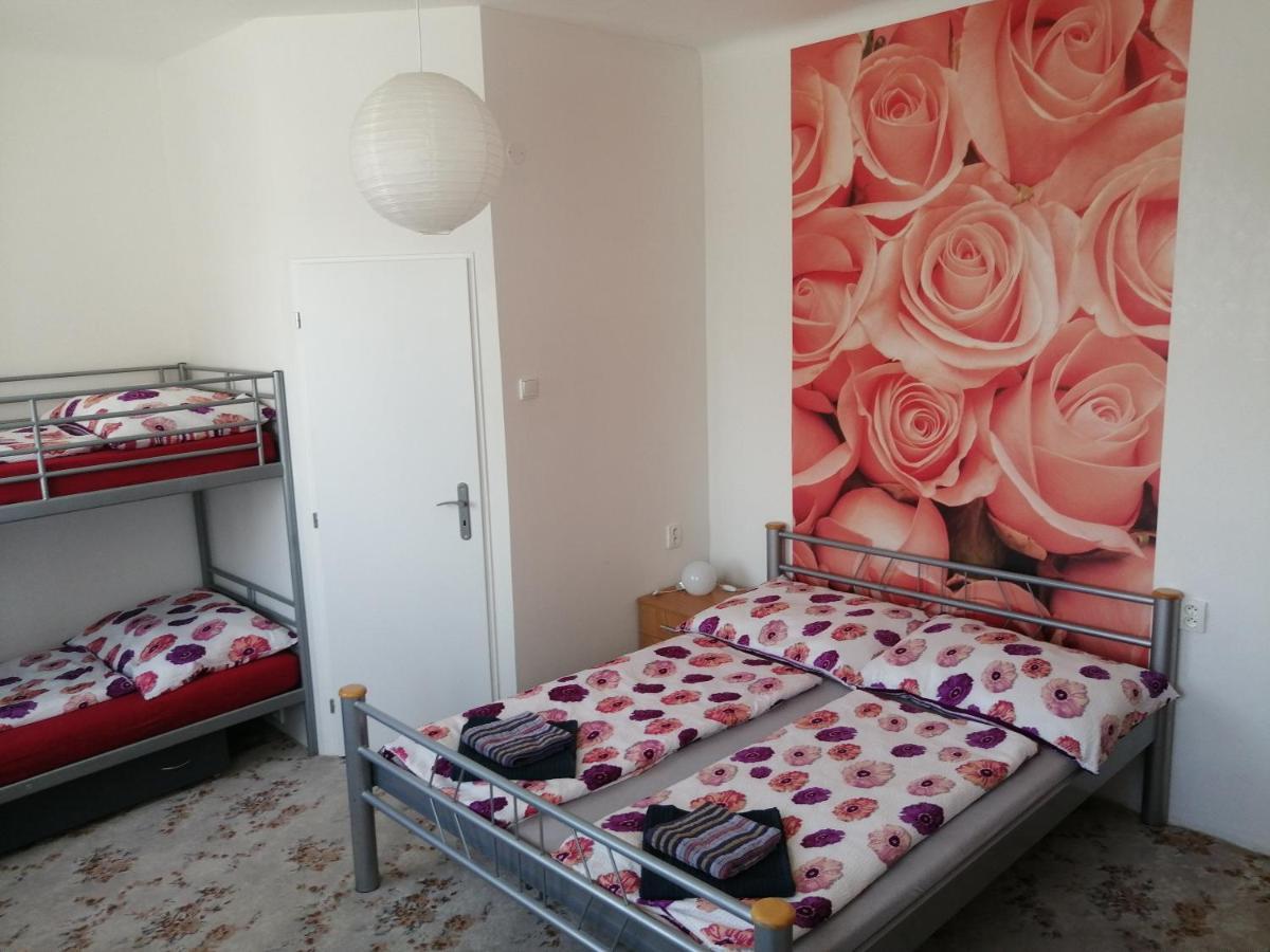 U Ladi Apartment Булхари Екстериор снимка