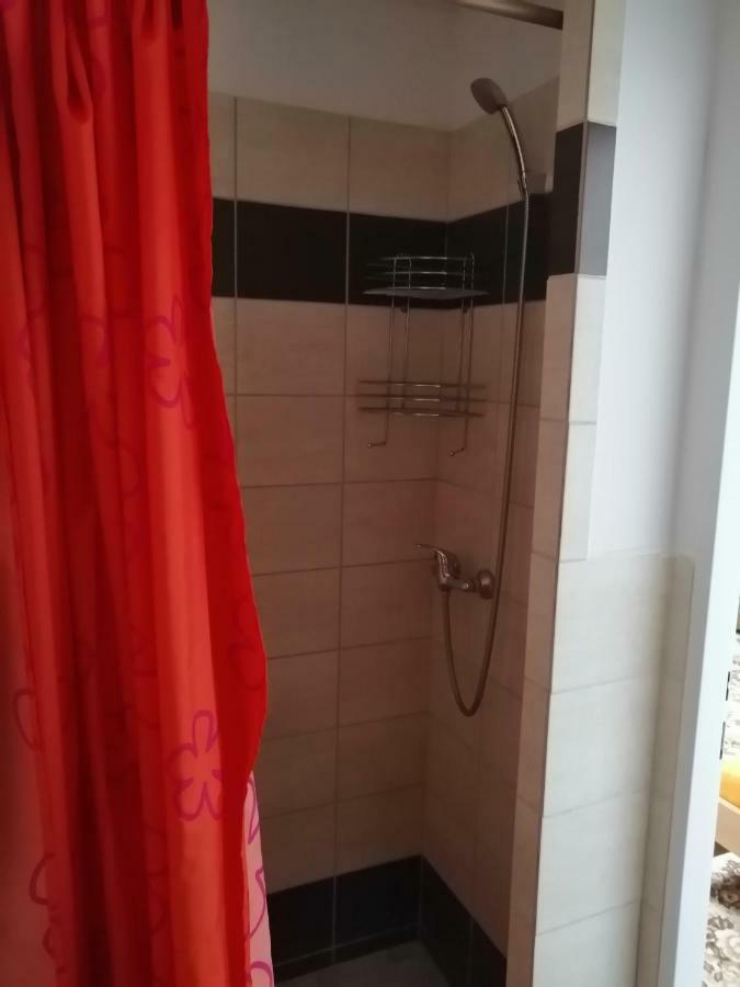 U Ladi Apartment Булхари Екстериор снимка